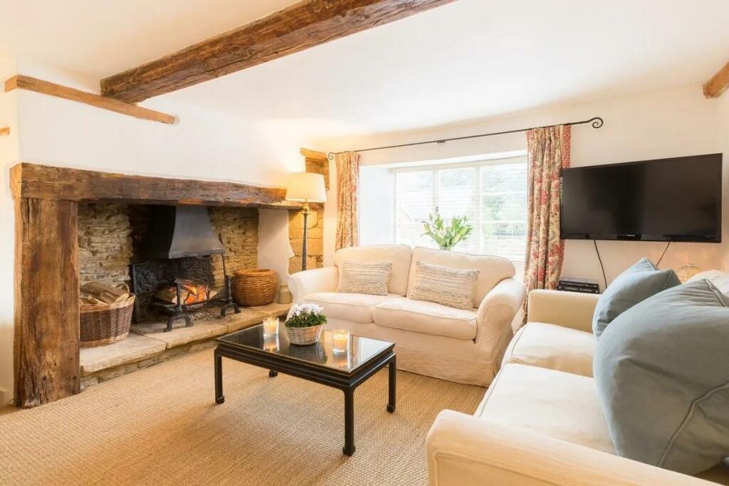 Living Room.jpeg