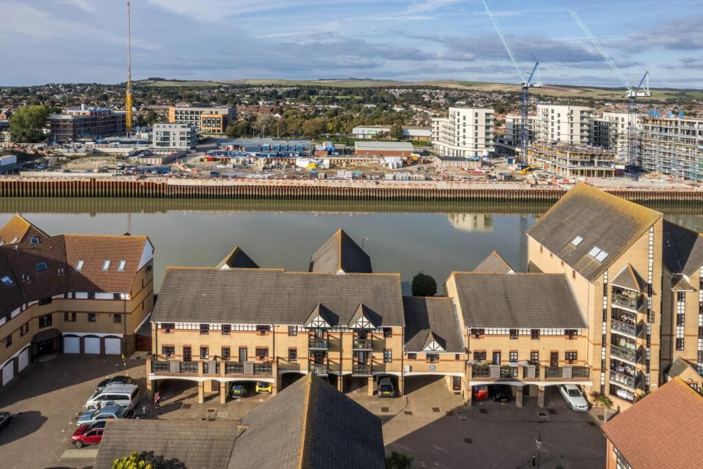 Flat 5, St Nicholas Place -17.jpg