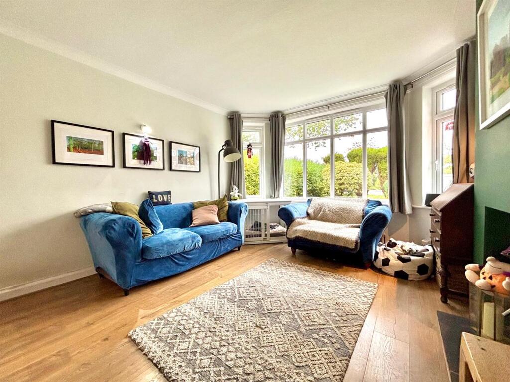 WhatsApp Image 2025-10-31 at 15.07.30_ceefa9f5.jpg