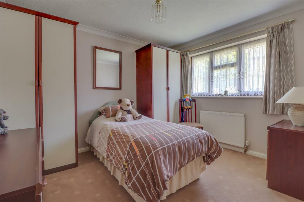 1 BANNISTER GREEN INSIDE.jpg