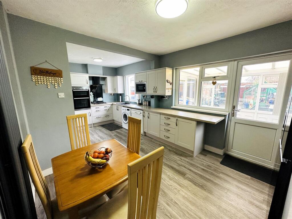 Kitchen Diner