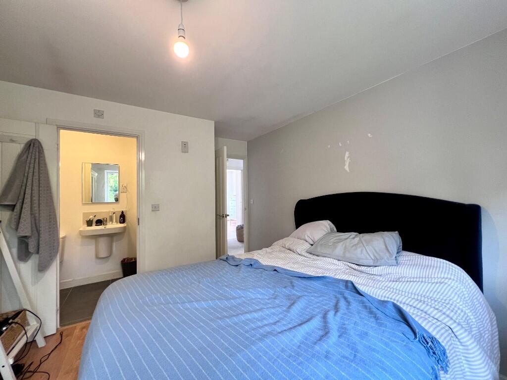 M Bed with Ensuite