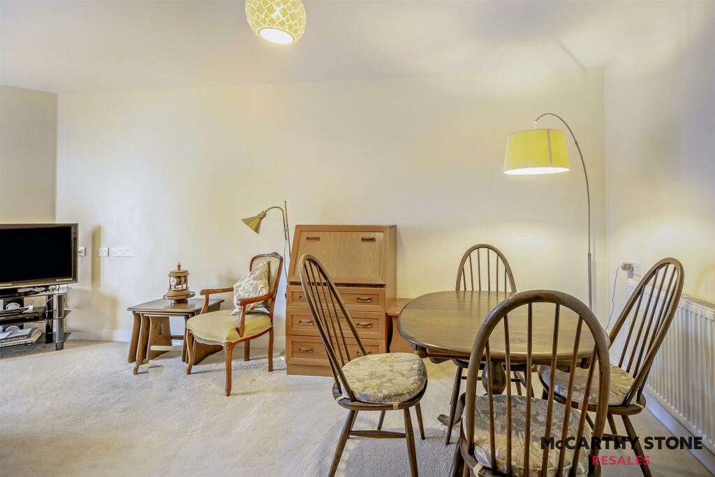 8600989-interior01-800.jpg