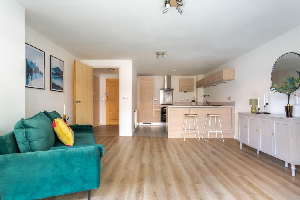 Orchard House-15.jpg