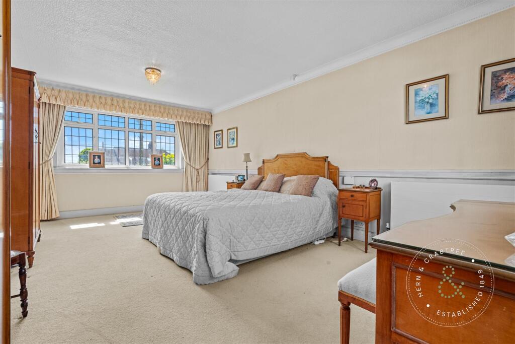 Rhiwbina Hill, Hern Crabtree (45).jpg