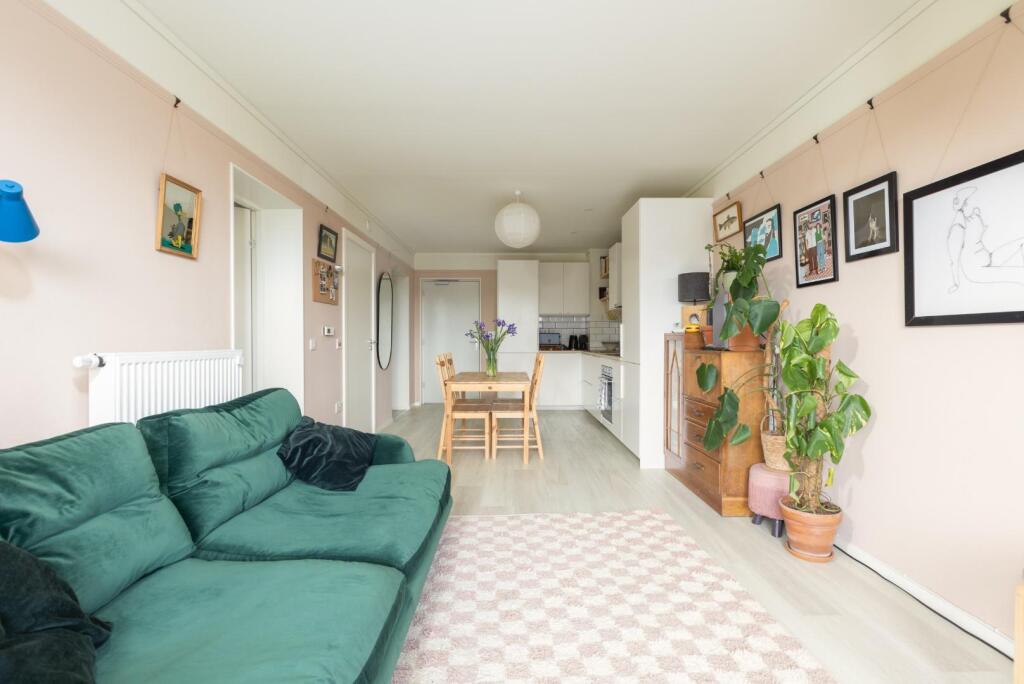 17 Snapdragon, Hazel Road, BS4-5.jpg