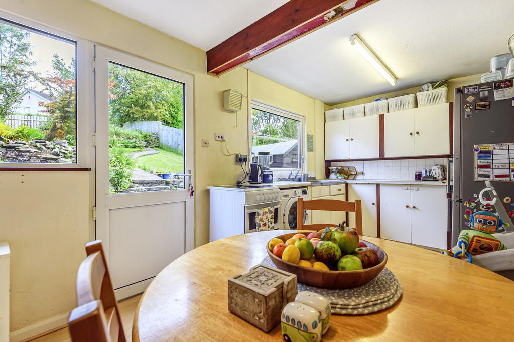 Kitchen / Dining ...