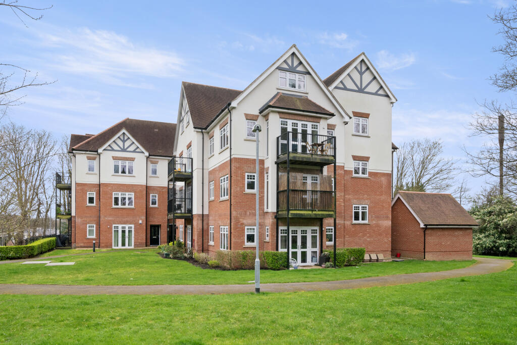 Flat 23, Hill View Court020