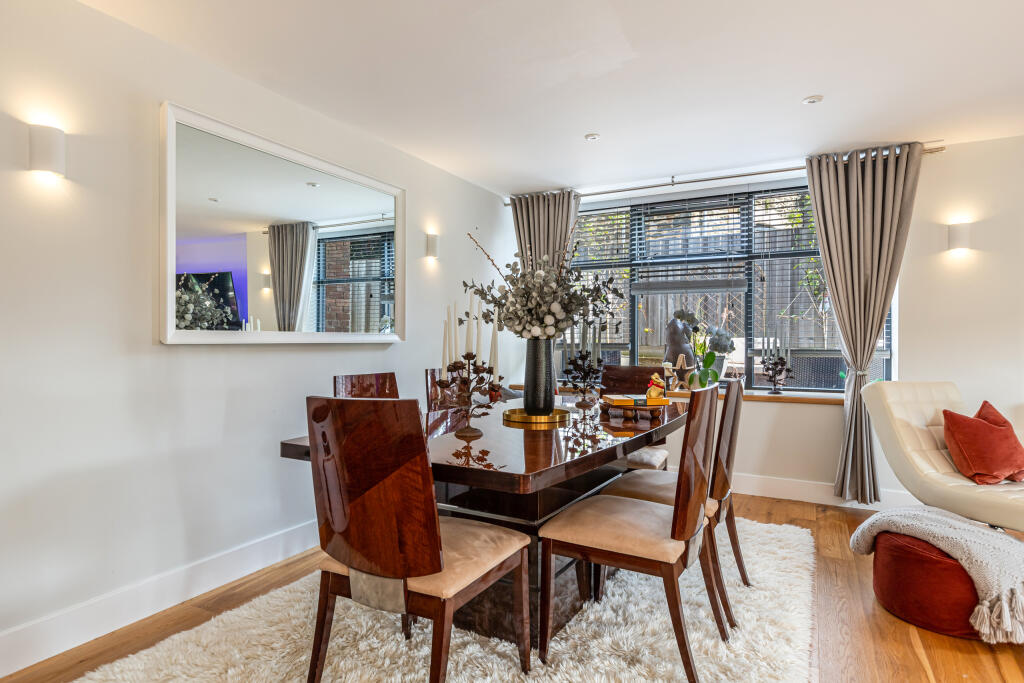 A18 - Elder Hareston Farm Barns, Hareston, Yealmpt