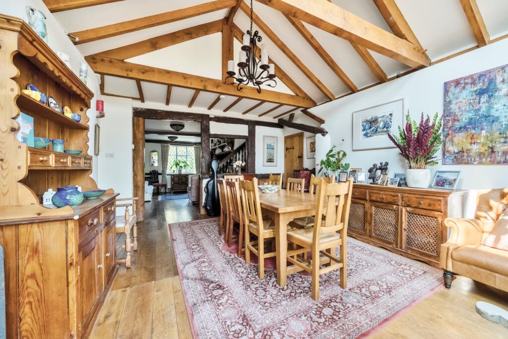 1311073-5-685195bb736f0