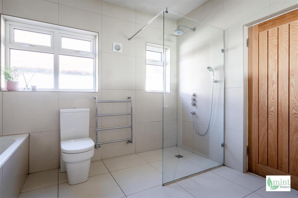 Watermark - 70 Bousley Rise-36.jpg