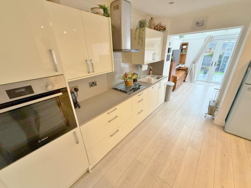 Fry Close, Romford, RM5