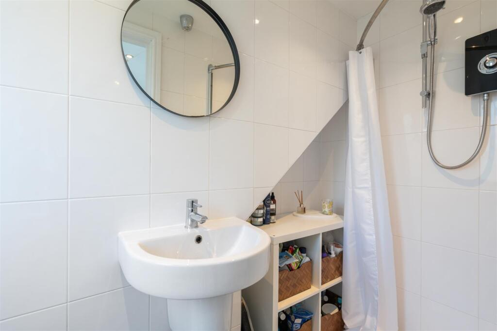 31 Ashbrook Crescent_15.jpg