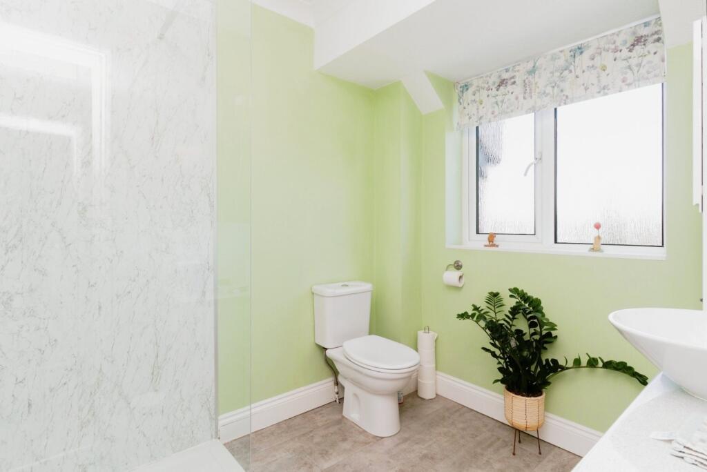 Ensuite Shower Room