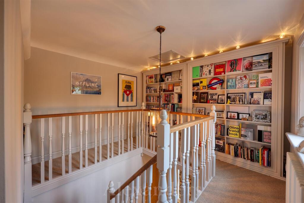 3 Pinfold Court-12.jpg