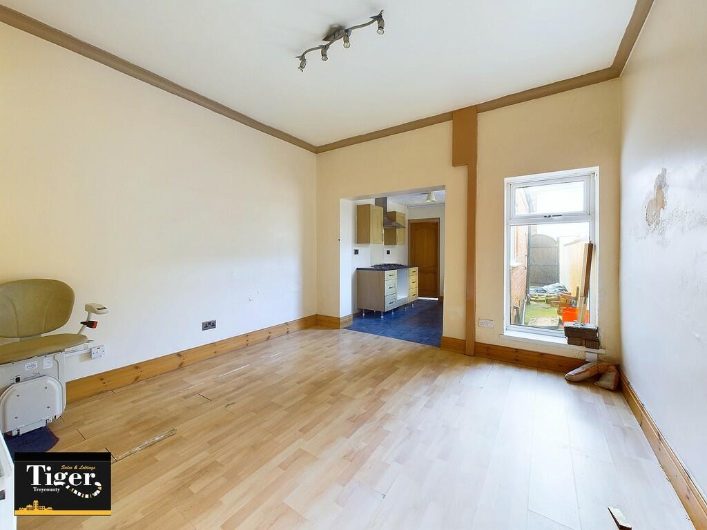 CAM03440G0-PR0182...