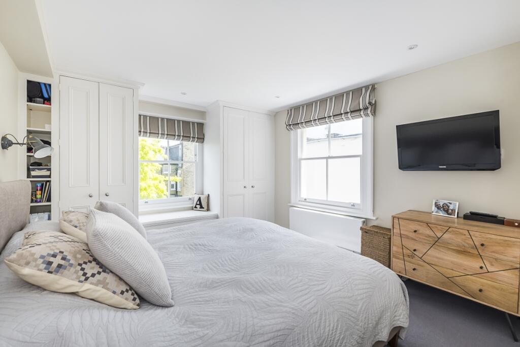 3-37-st-anns-cres...