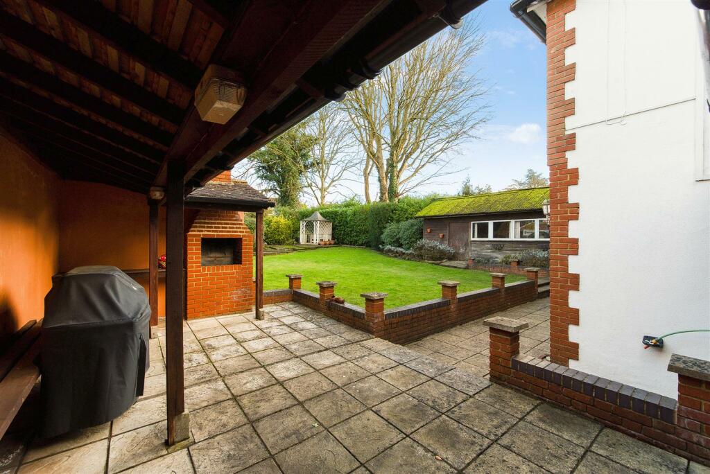 SUTTON LANE,46- (17).jpg