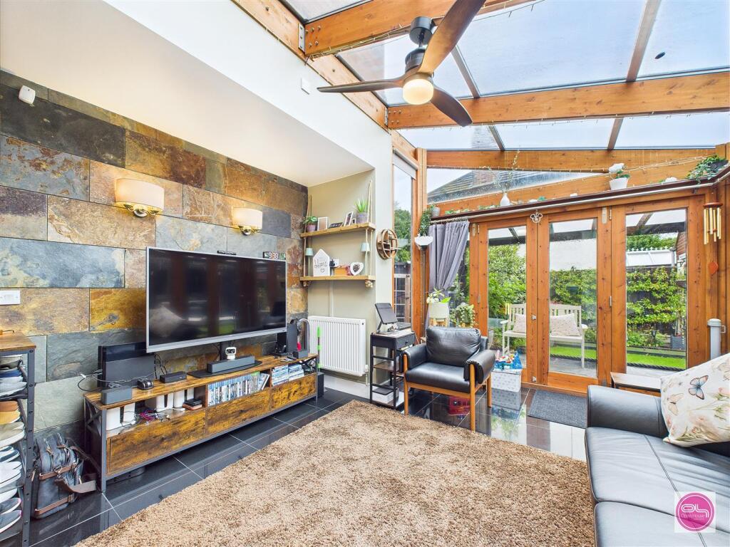 Newhall Road (13).jpg