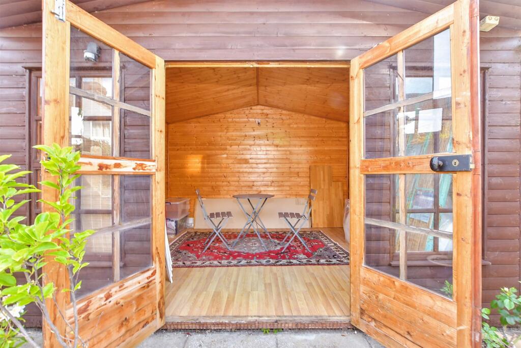 Workshop/Outbuildings