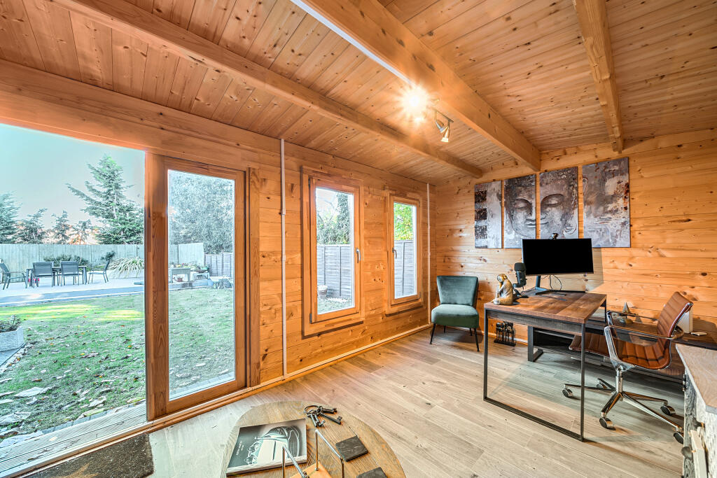 1365305-24-68fb47d7516ab