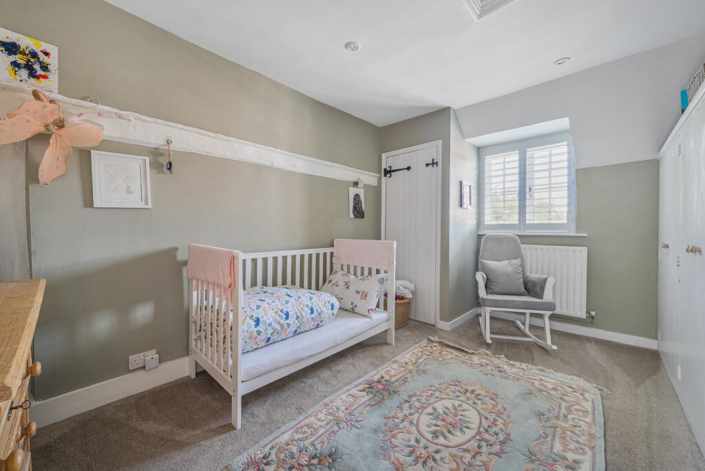 1311850-3-68594a6...