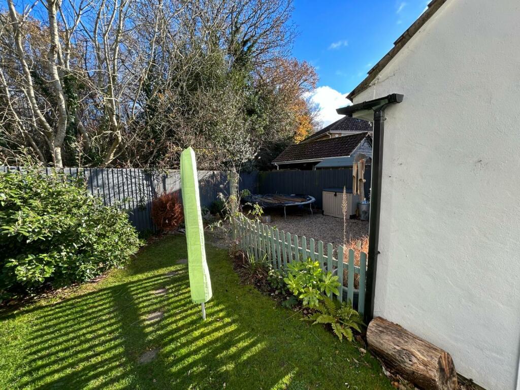 OUTSIDE (REAR)
