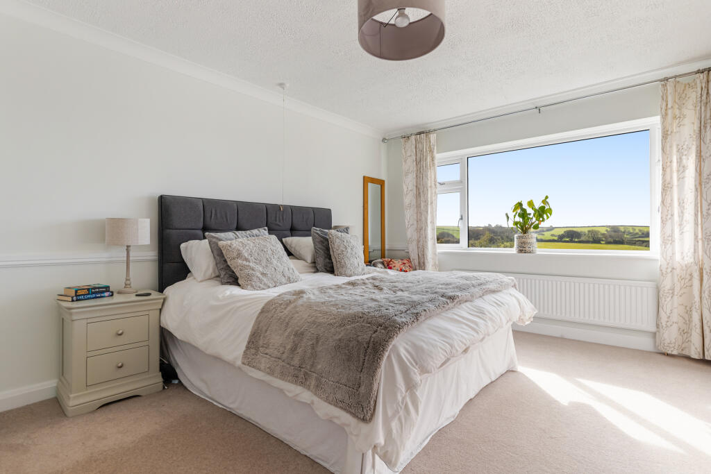 A14 - Holbrook Farm, Stokenham - 251006