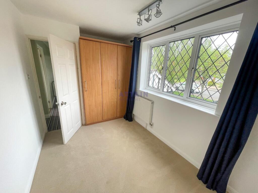 Bedroom 1.jpg