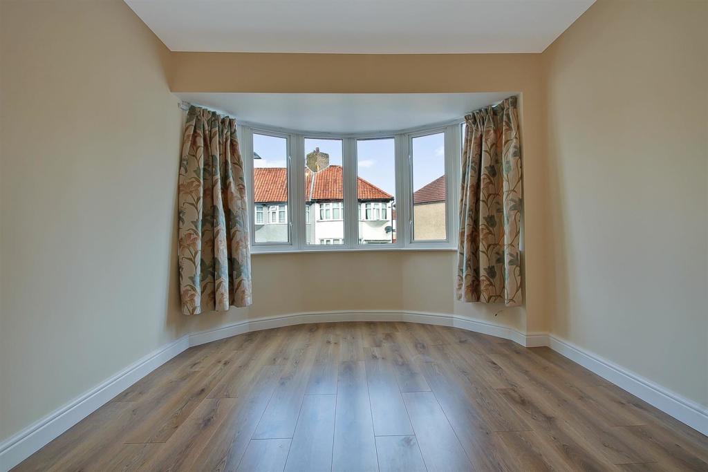 Bedroom 1.jpeg