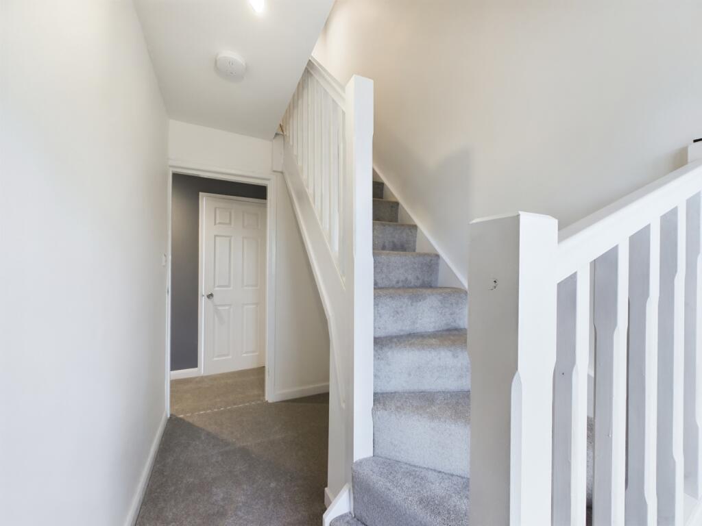 CAM02386G0-PR0097-STILL019