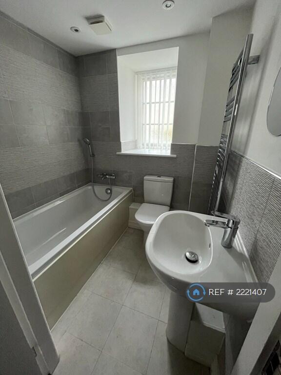 Main Bathroom