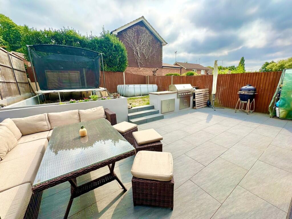 IMG-20250819-WA00...