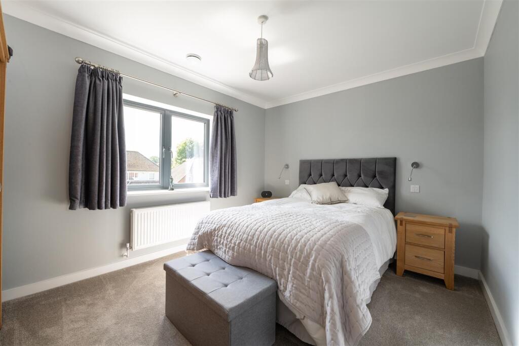 26 Dale Close, Hitchin-43.jpg