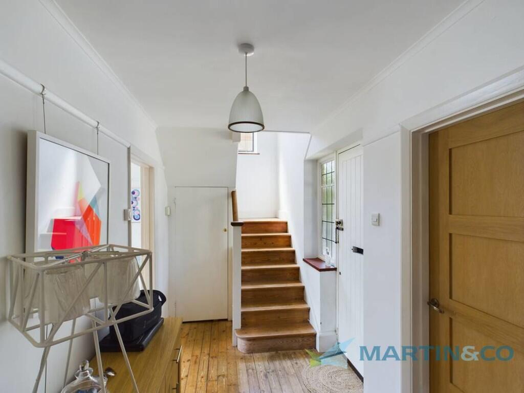 CAM02145G0-PR0016...