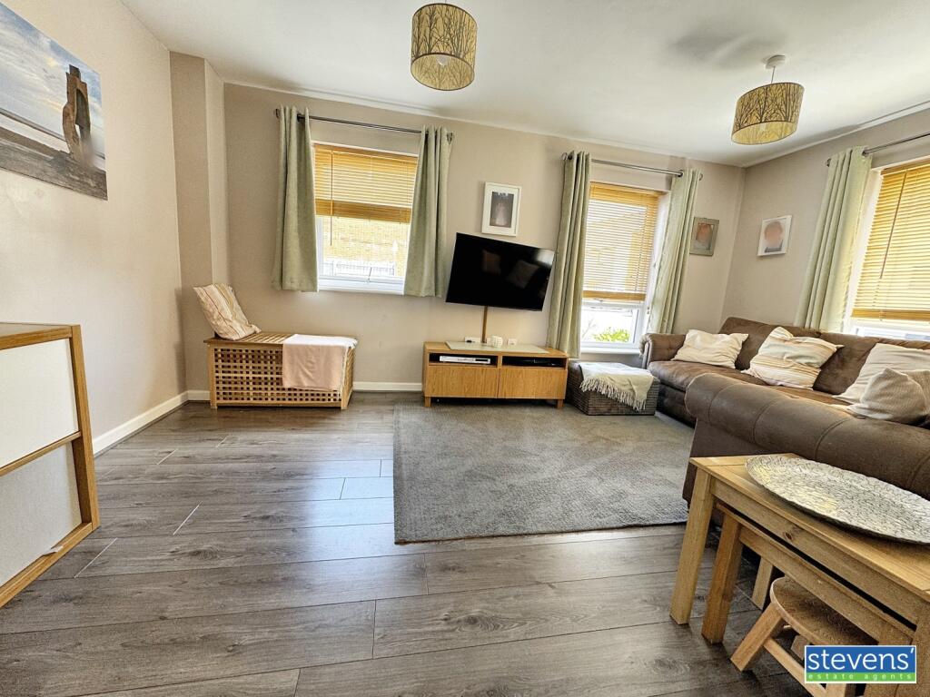 image00019_blurred (6)