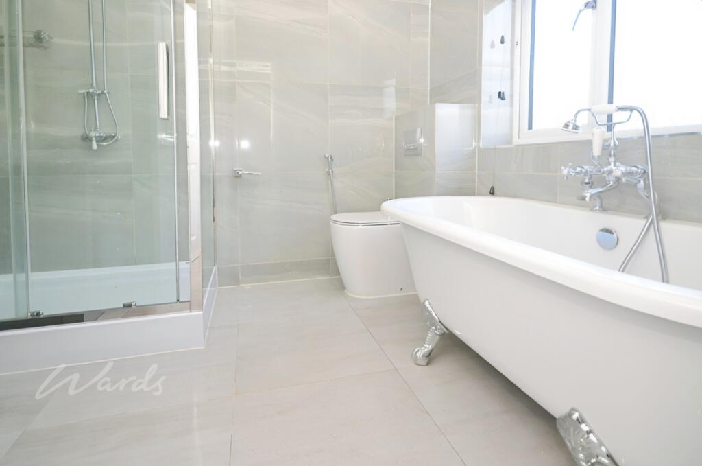 watling ensuite 