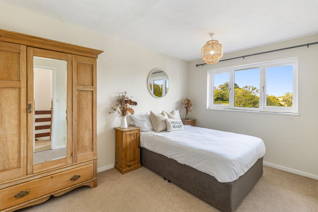 23 Main Bedroom 69 Hermitage Road Dartmouth - 2509