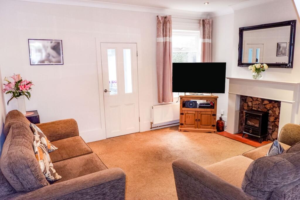 Reception room (Back)