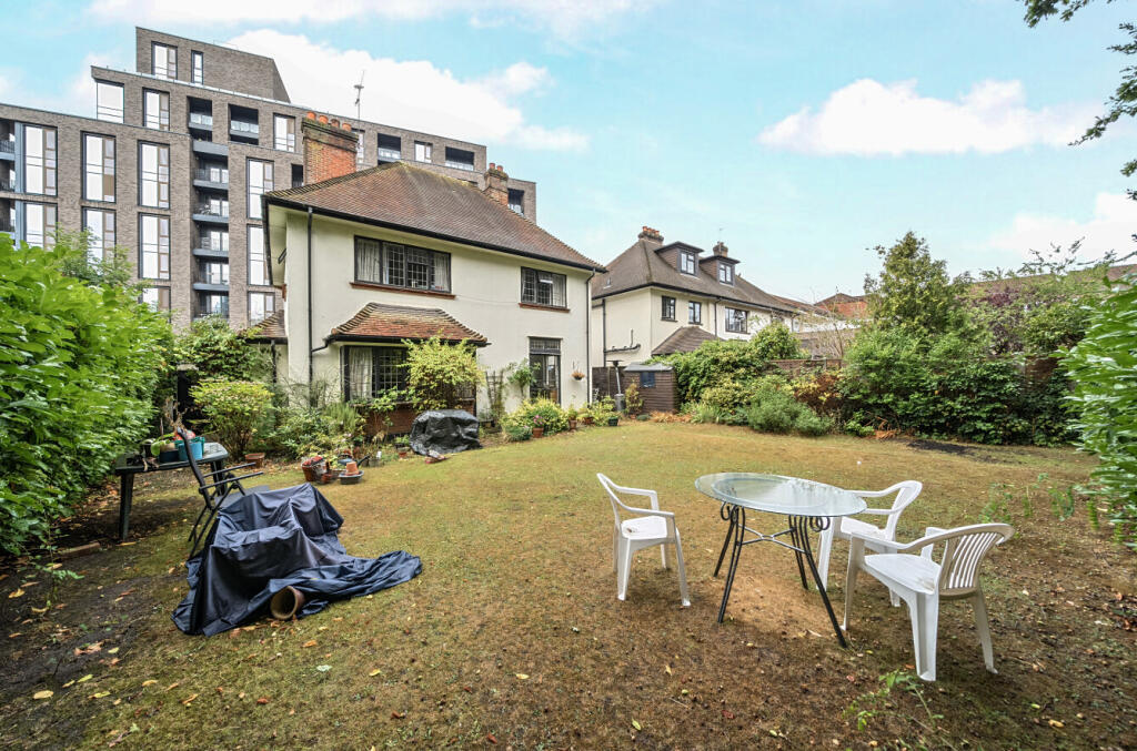 1347357-3-68b1787...