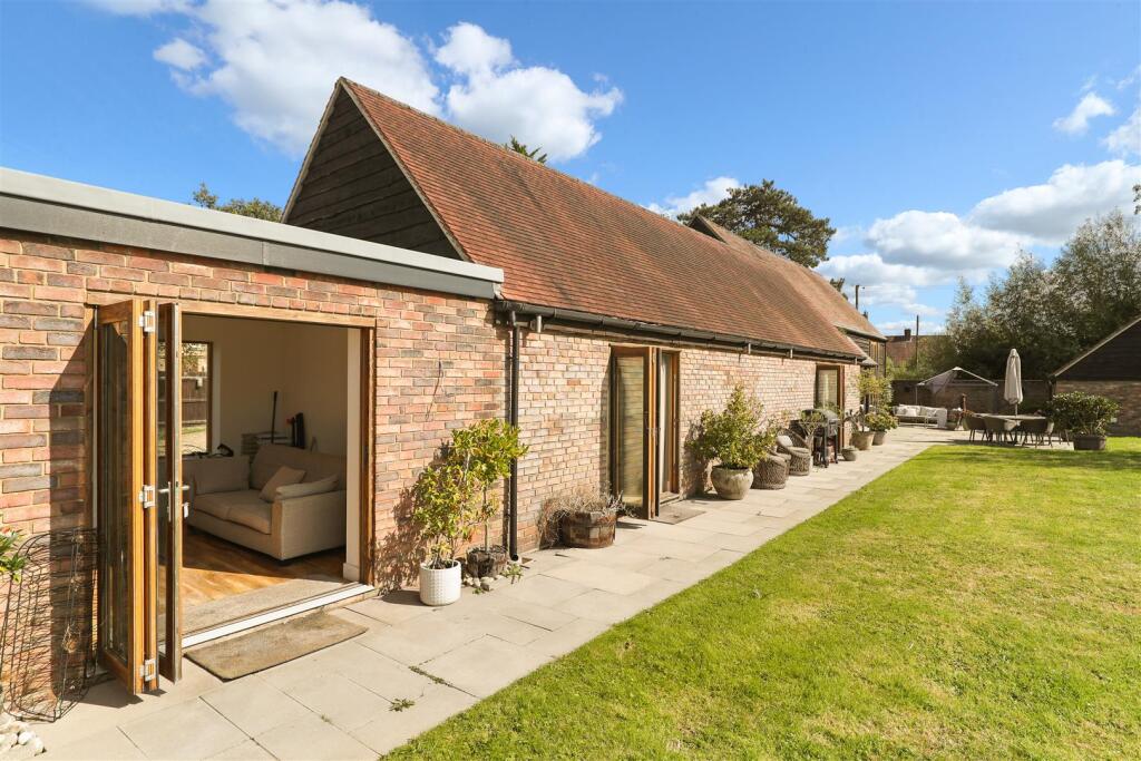 Eden Barn (63).jpg