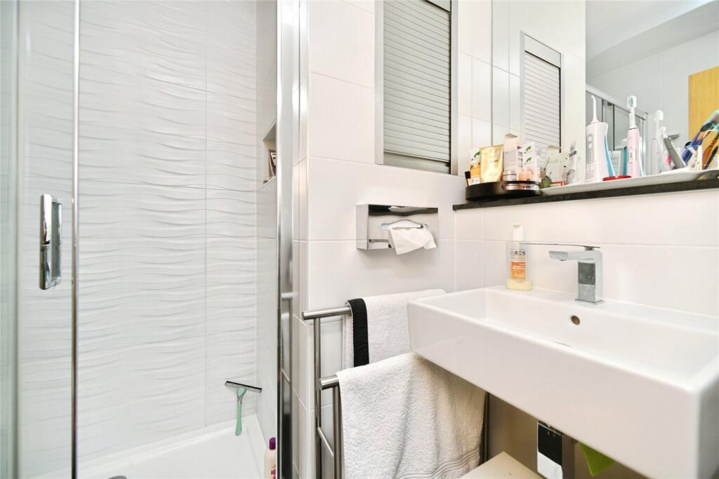 Ensuite