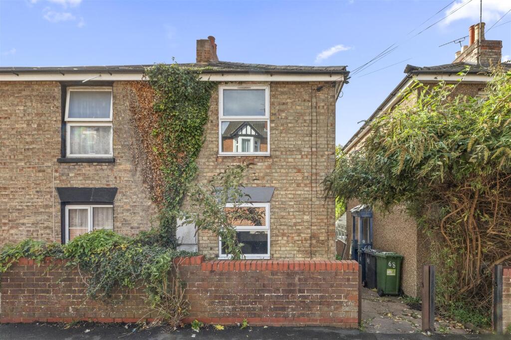 70b Totteridge Road, HP13 6EX-15.jpg