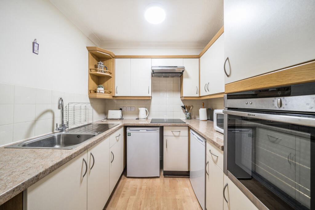 1305961-5-684969d...