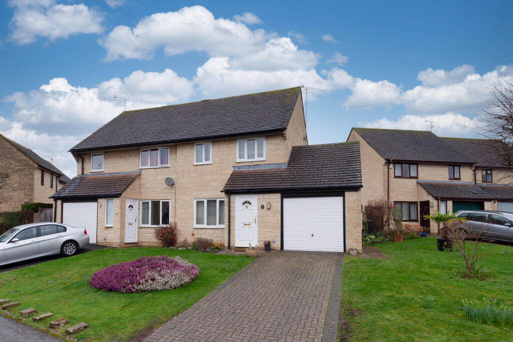 Oxlease, Witney, Oxfordshire