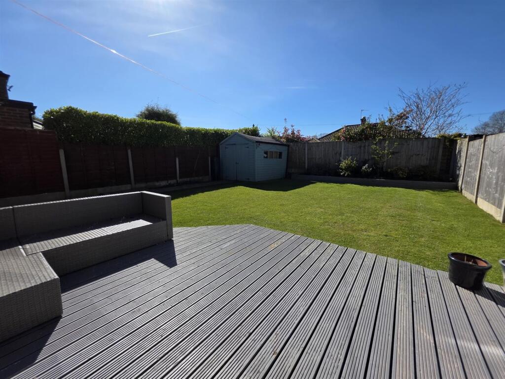 Deck to Garden