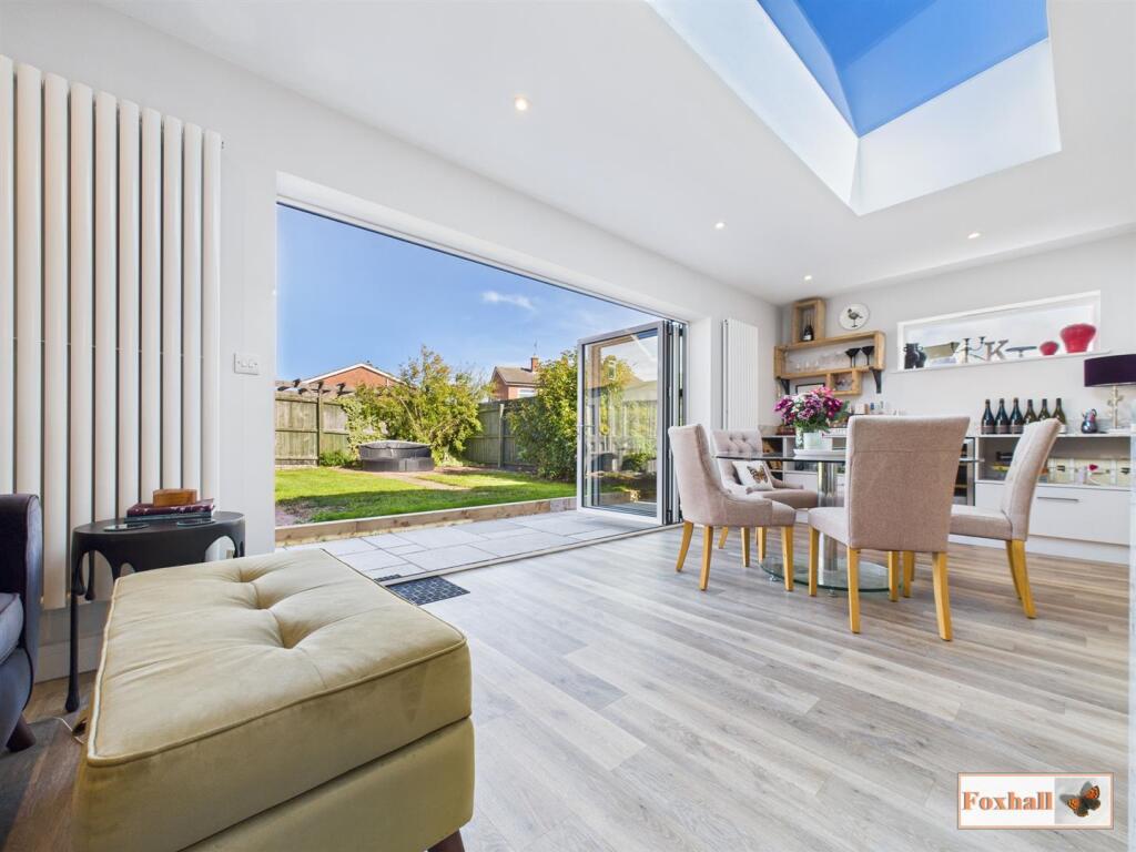 Dining / Living Area