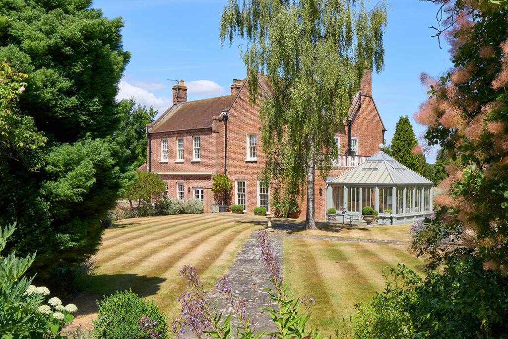 Moulton Hall 0907...