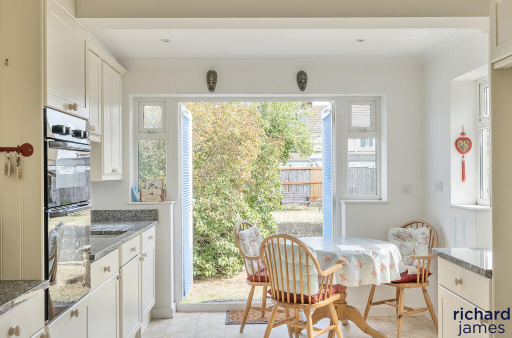 b8599a4a9fb54bed94a6940017020ad8