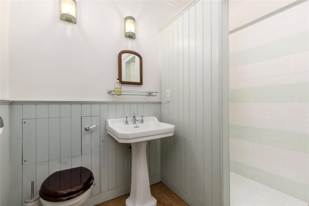 Pavilion - Shower